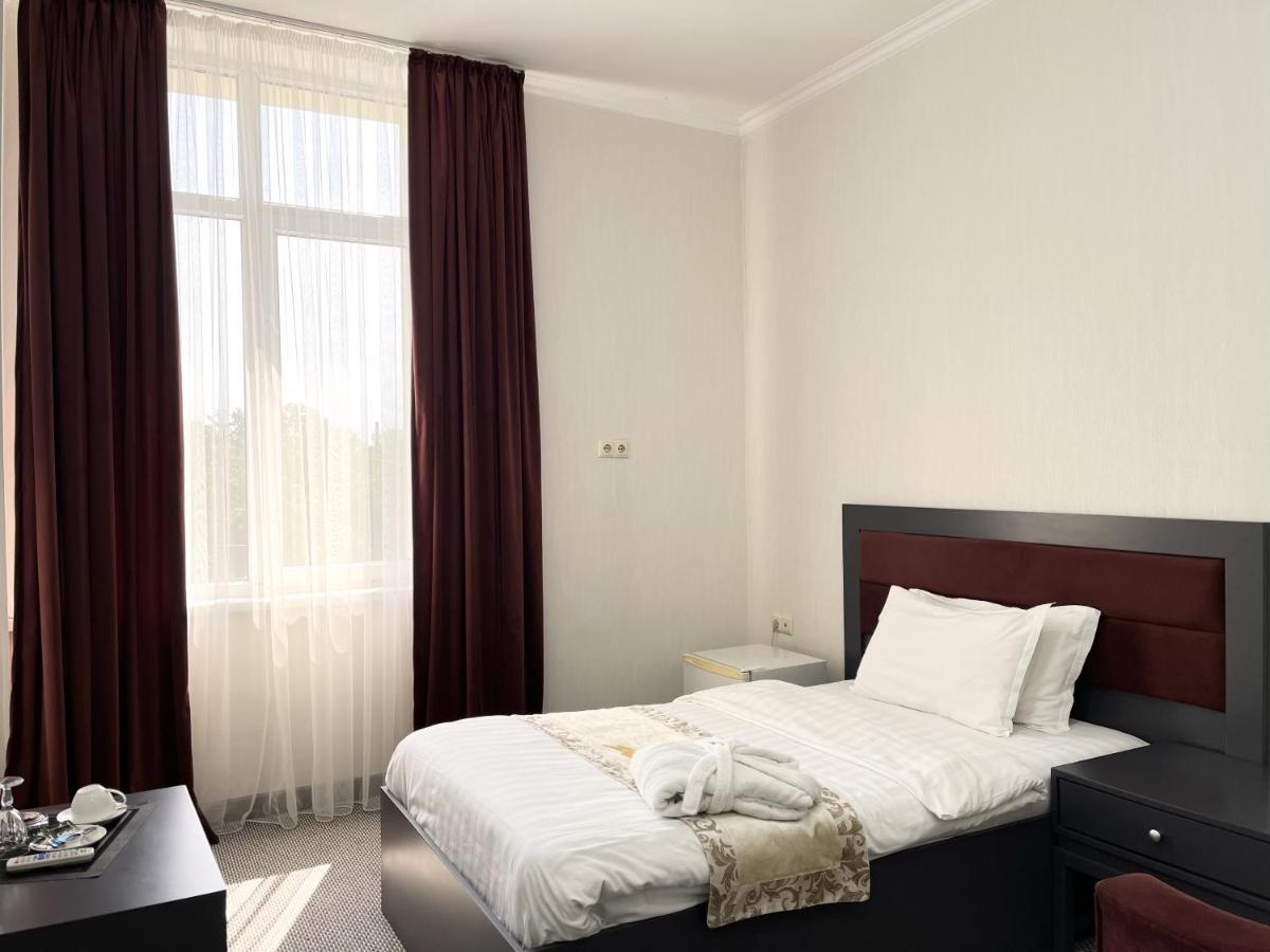 Almaty Grand Erbil Hotel Exterior foto